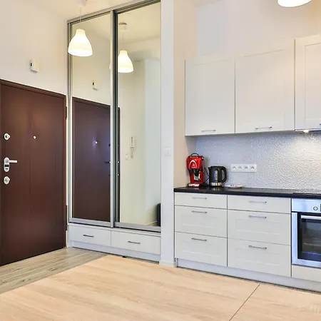 Poznanska 13 By Perfect Varsó